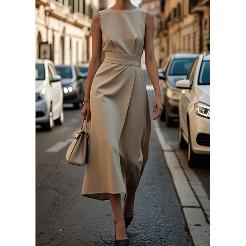 Clara | Elegant Round Neck Dress