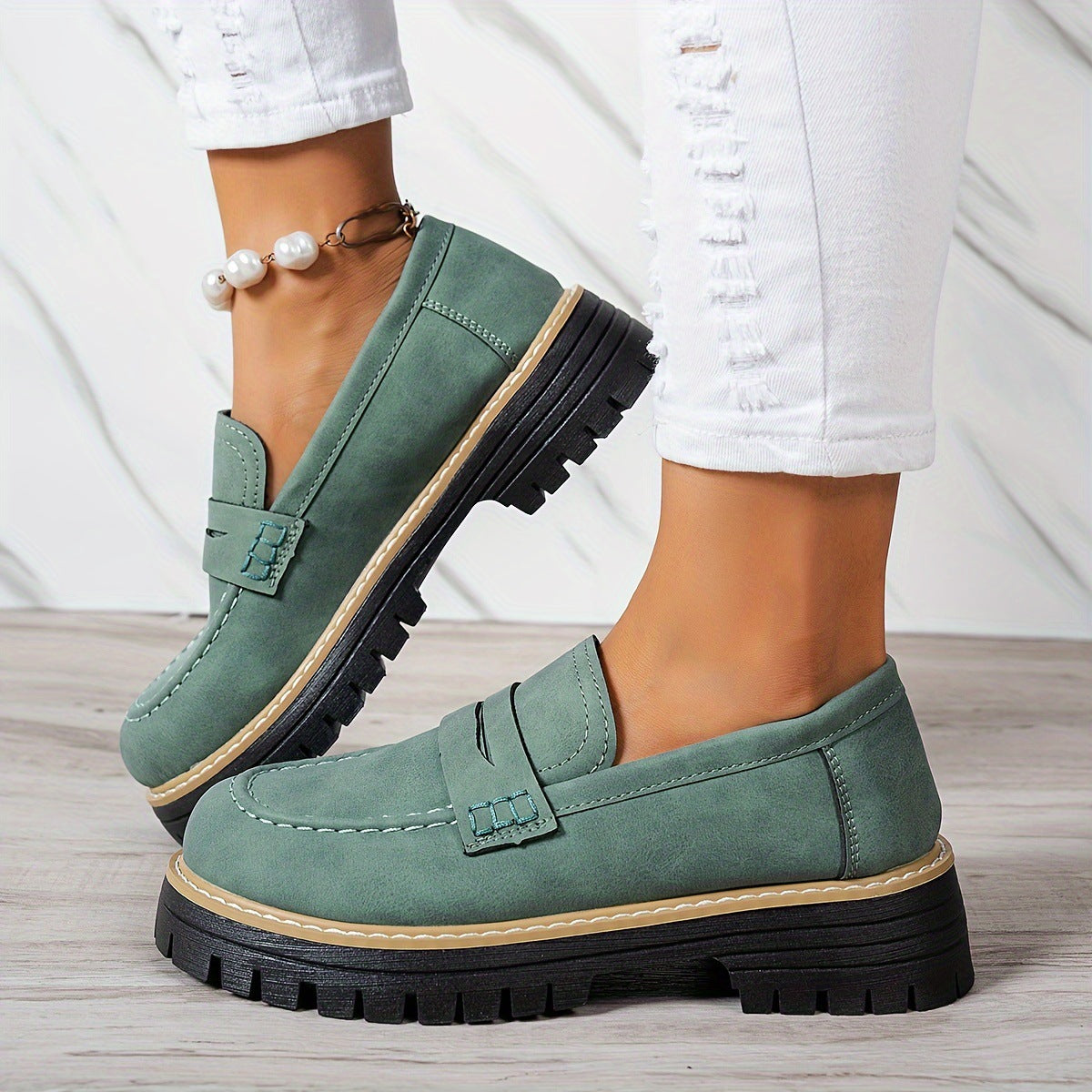 Women's Casual Retro Suede Loafers with Chunky Heel Platform
